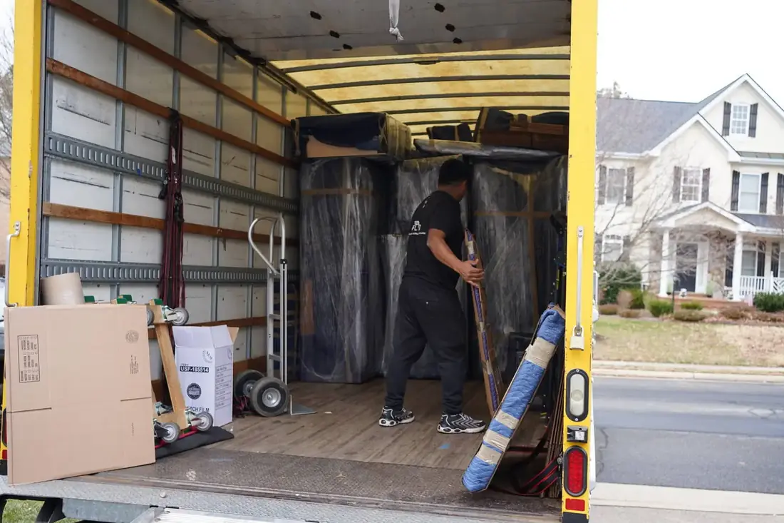 The FLYT Moving crew